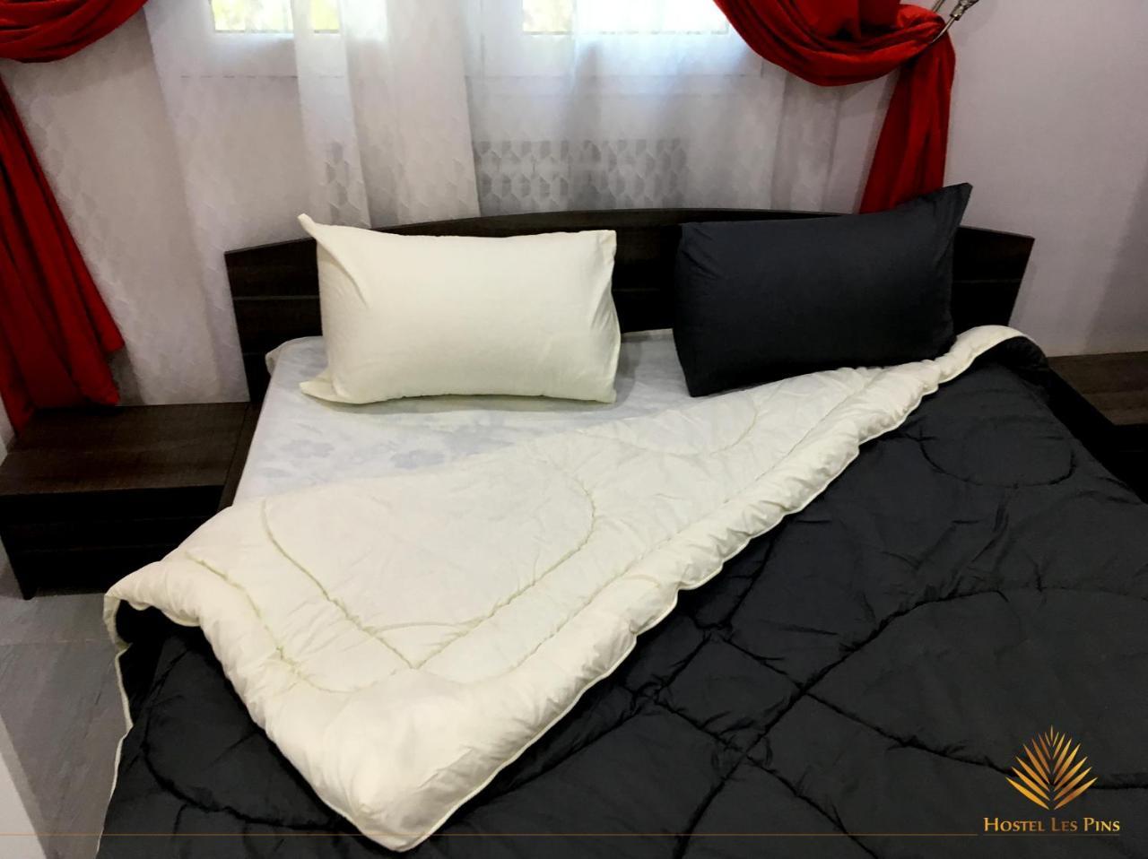 Hostel Les Pins Alger Buitenkant foto
