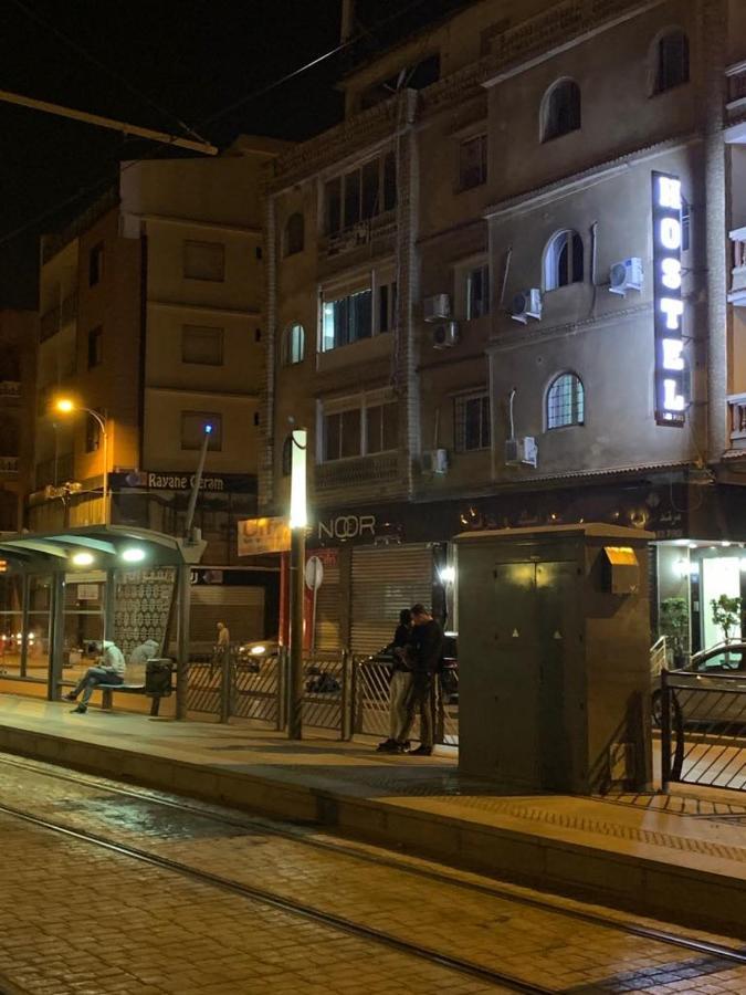 Hostel Les Pins Alger Buitenkant foto
