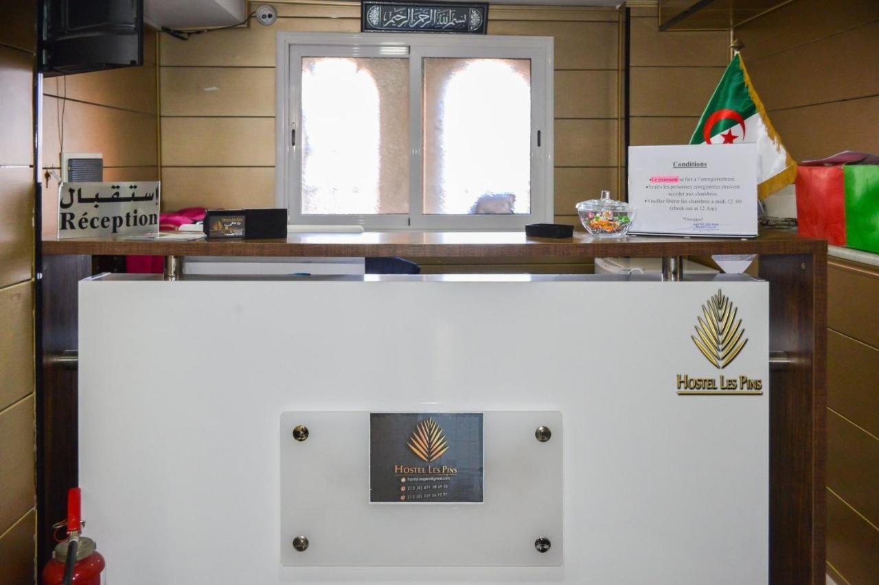Hostel Les Pins Alger Buitenkant foto