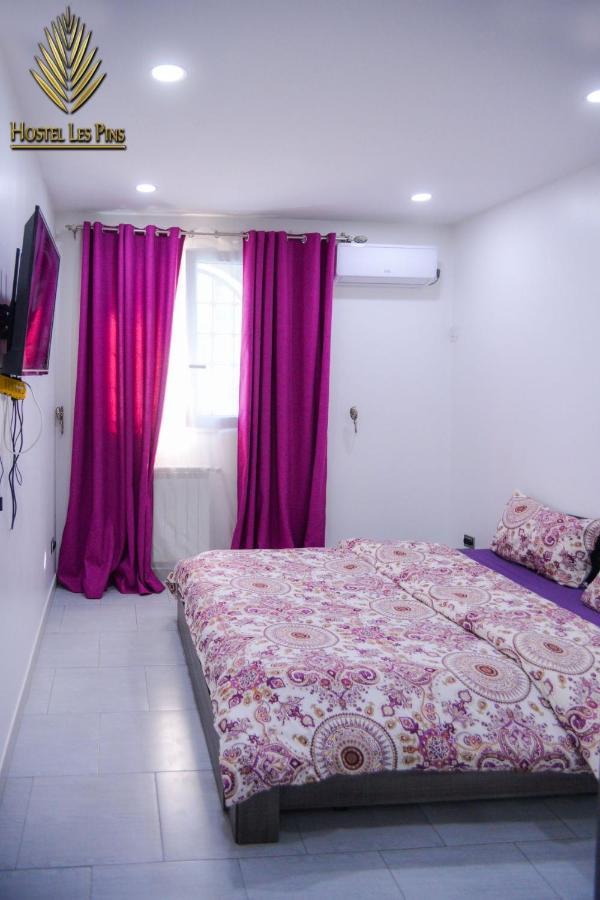 Hostel Les Pins Alger Buitenkant foto