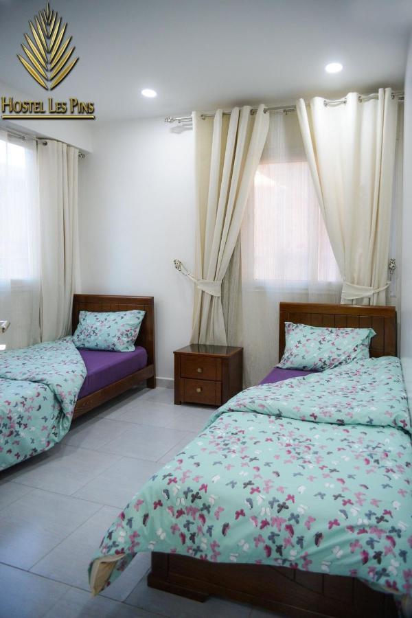 Hostel Les Pins Alger Buitenkant foto
